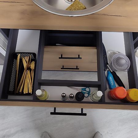 Studio Apartman Free Parking Rubikon Belgrad Zewnętrze zdjęcie