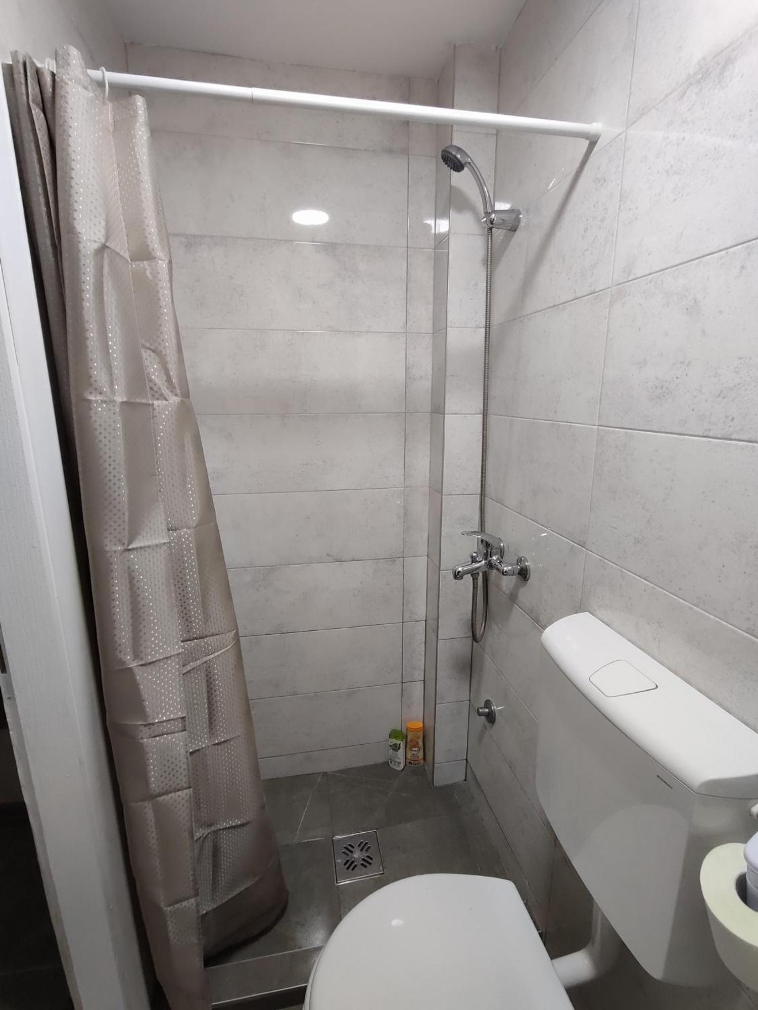 Studio Apartman Free Parking Rubikon Belgrad Zewnętrze zdjęcie